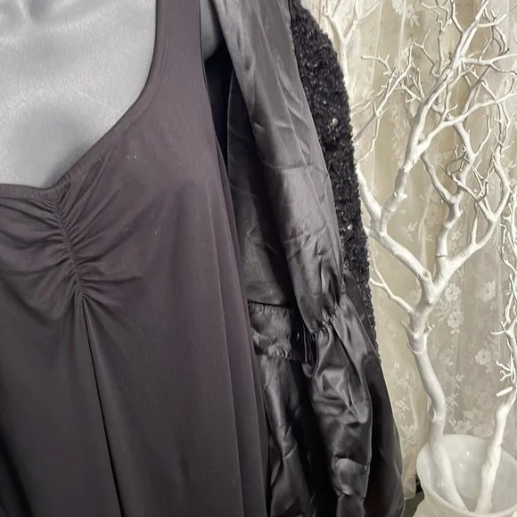 Deep Black Persian Cape Coat. Like Brand New 💕 - Picture 10 of 12